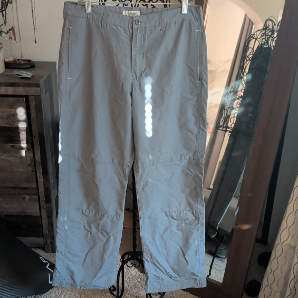 Aeropostale Womans Light Gray Cargo Pants